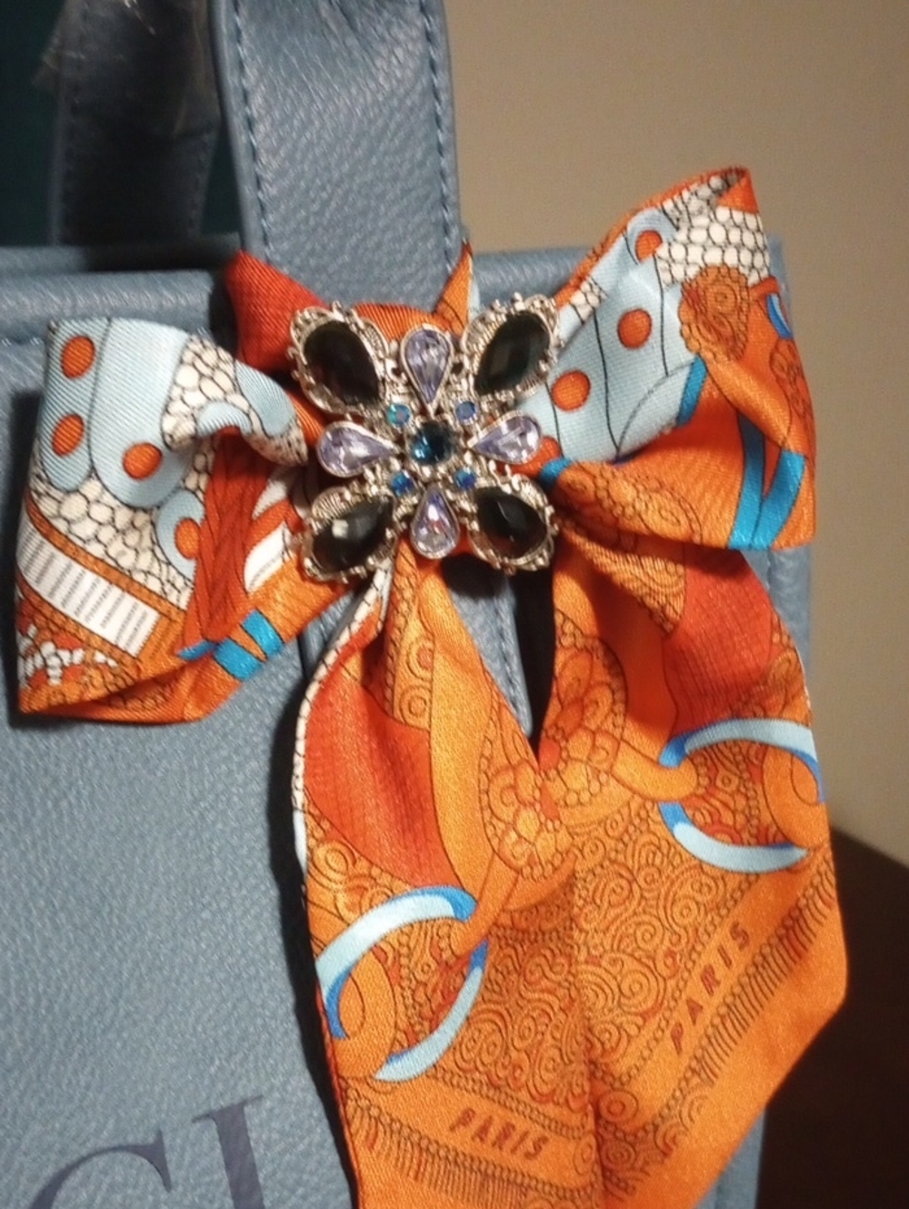 Elle Tote w/Brooch And Scarf - Picture 8 of 16